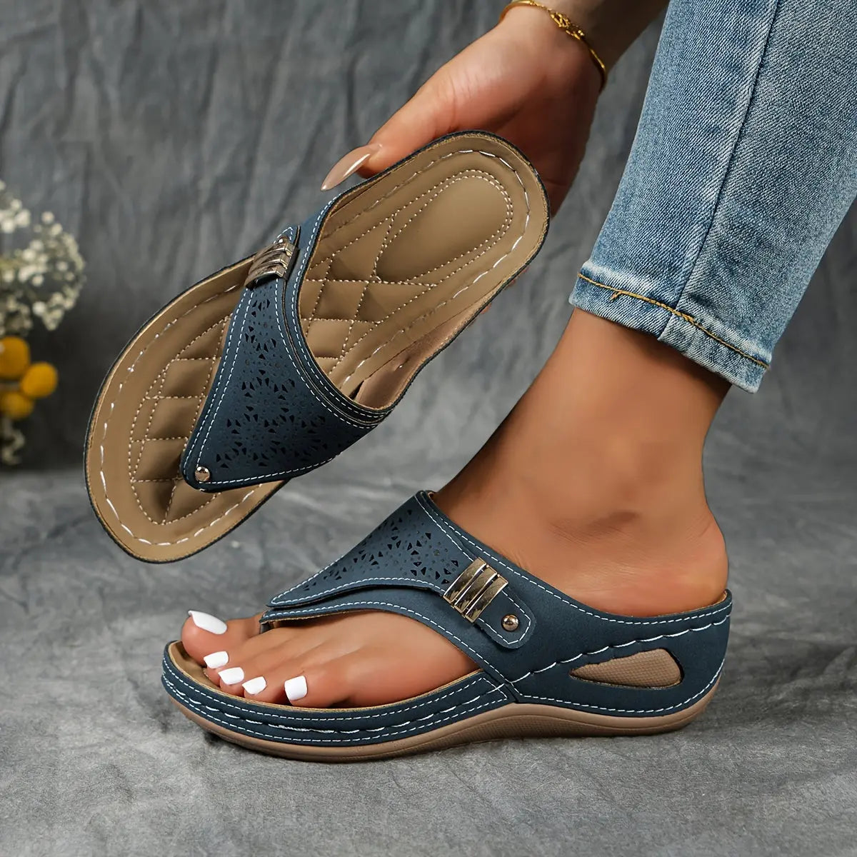 Elisa | Sandalias con cuña y chanclas para mujer