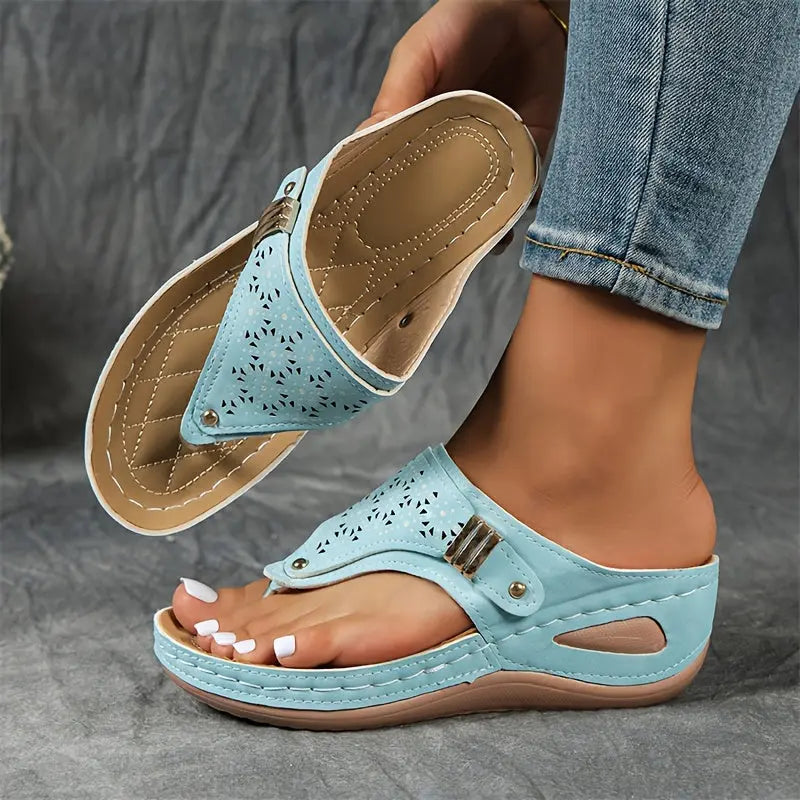 Elisa | Sandalias con cuña y chanclas para mujer