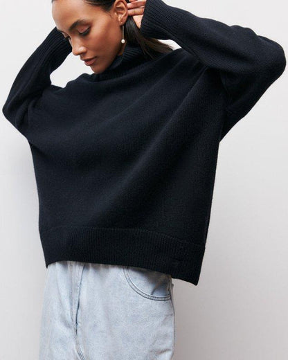 ANDREA | Suéter minimalista de cuello alto