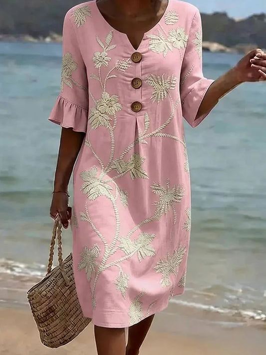 Vestido informal de mujer con estampado floral.