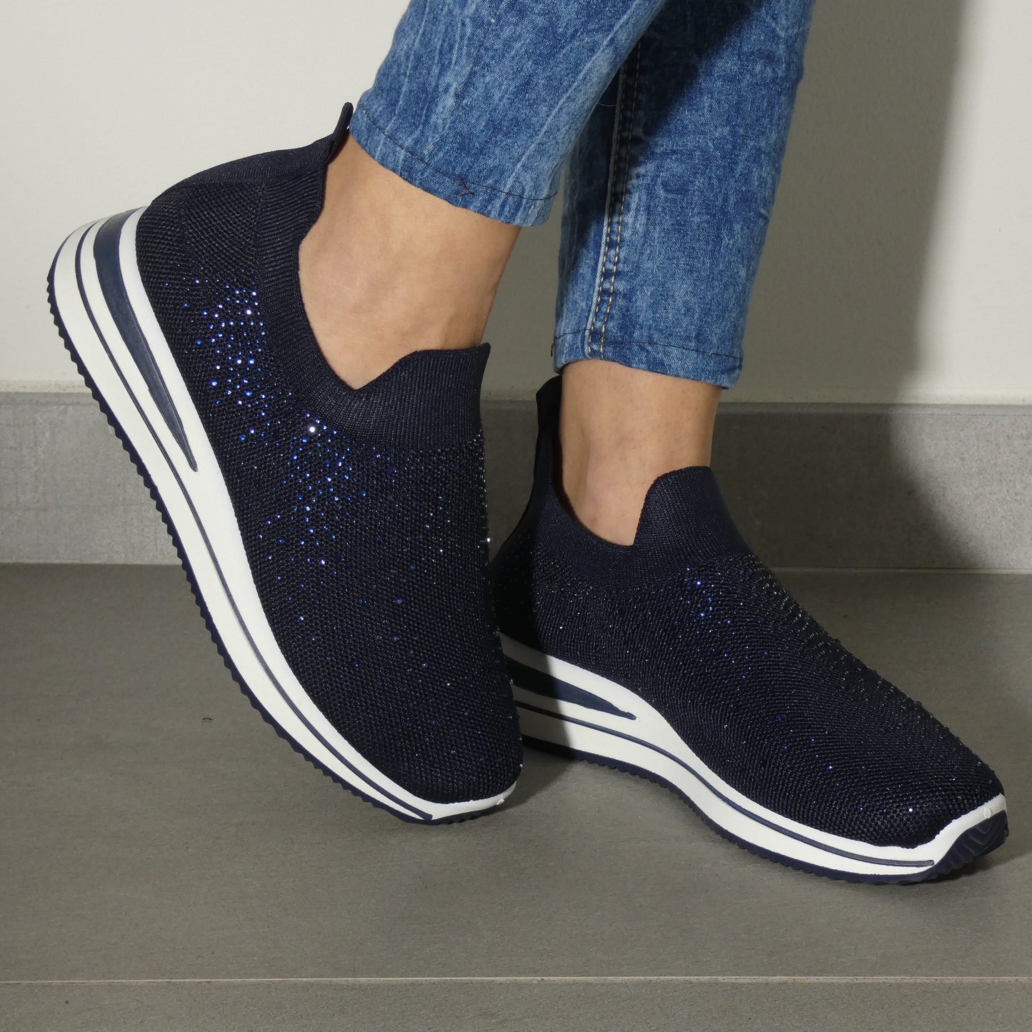 Silvia | Zapatillas con pedrería