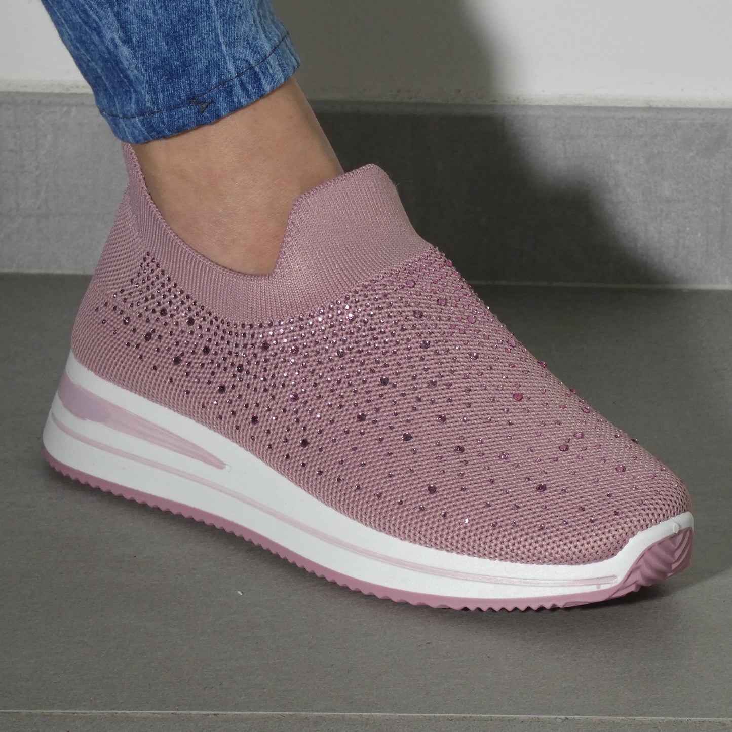 Silvia | Zapatillas con pedrería
