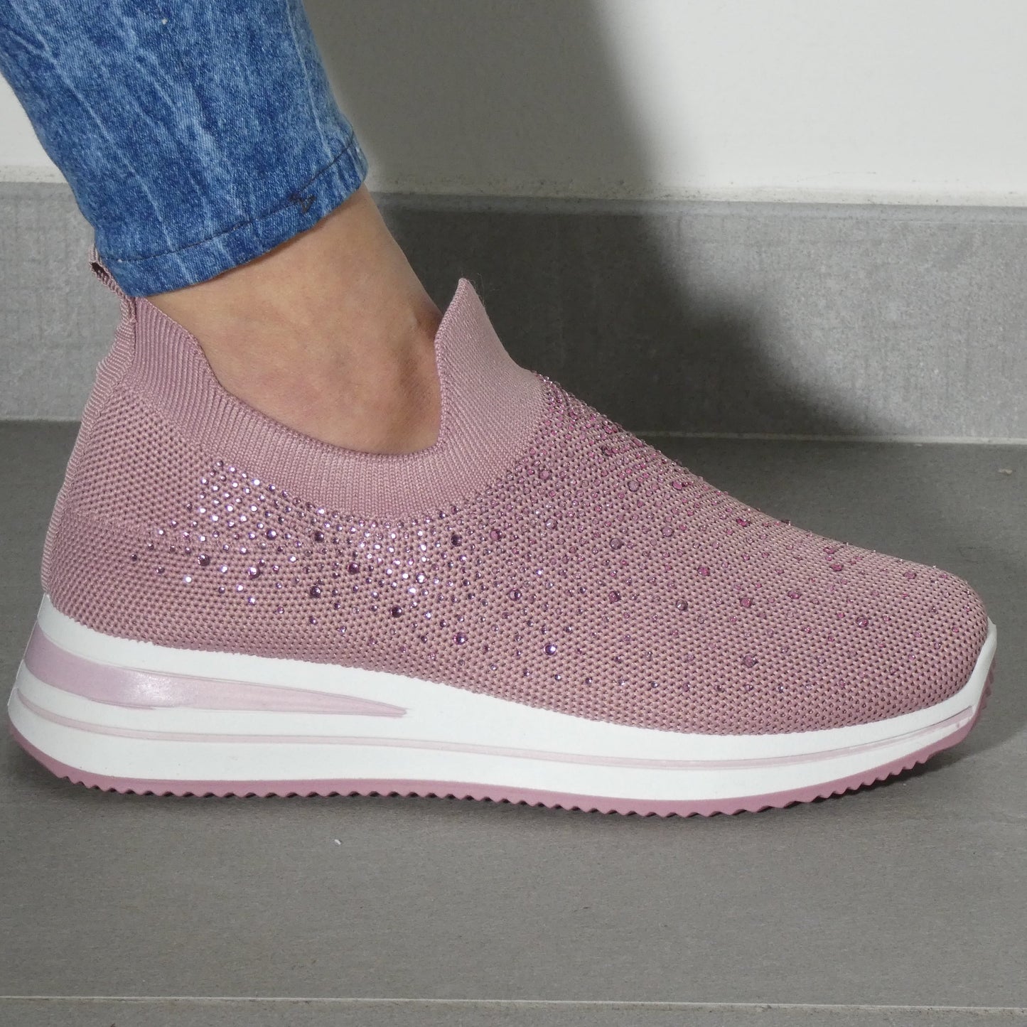 Silvia | Zapatillas con pedrería