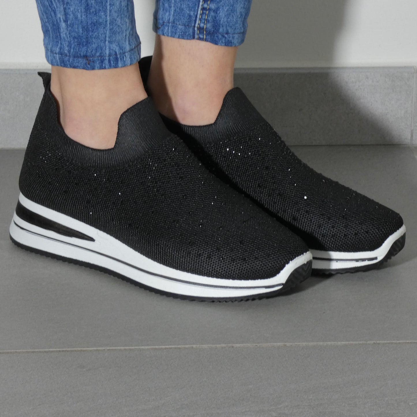 Silvia | Zapatillas con pedrería