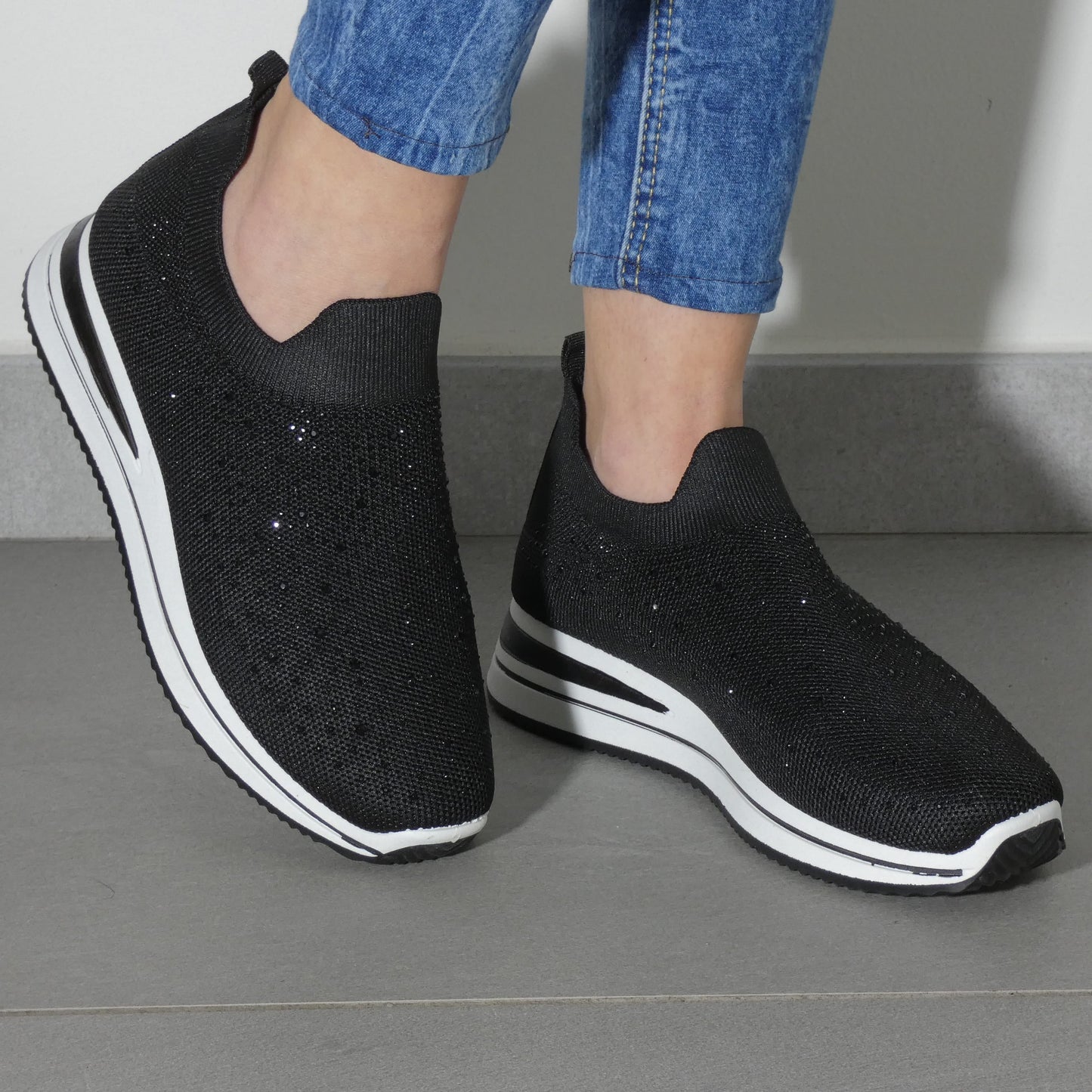 Silvia | Zapatillas con pedrería