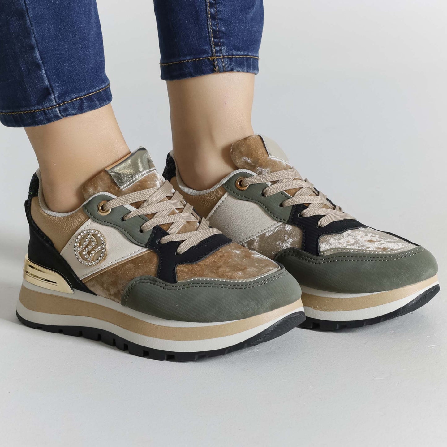 Ana | Zapatillas de moda para mujer