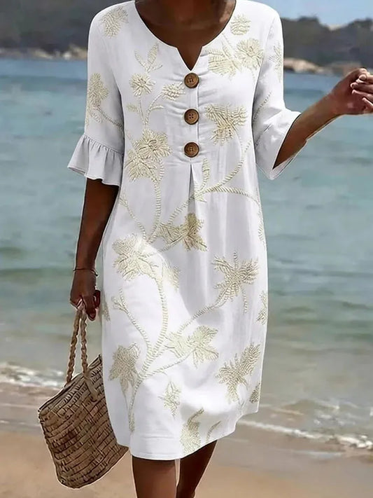 Vestido informal de mujer con estampado floral.