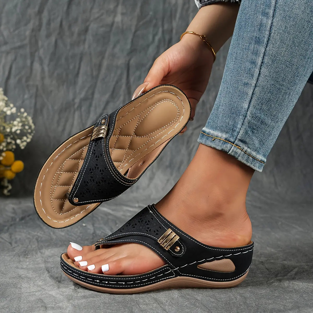Elisa | Sandalias con cuña y chanclas para mujer