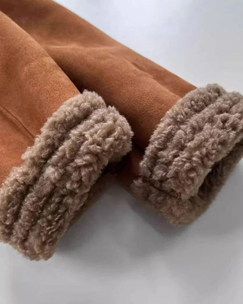 CORA | Chaqueta de piel de oveja.